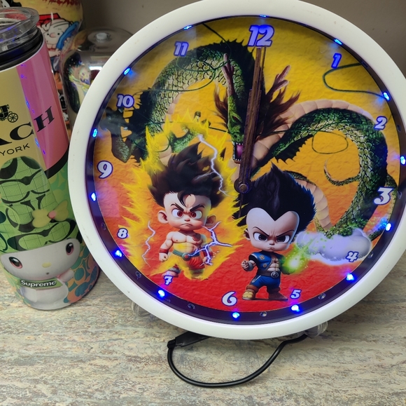 Dragon Ball Z dance light clock - Picture 3 of 6